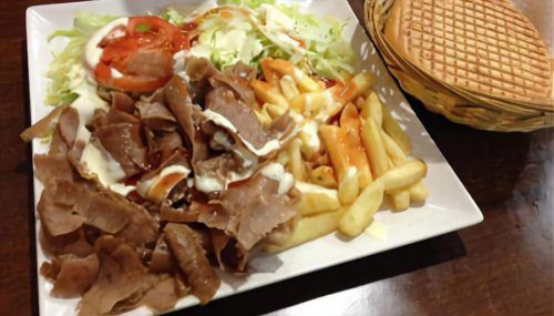 Plato Kebab pollo